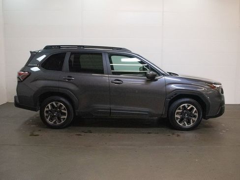 Used 2026 Subaru Forester Premium AWD/4WD image 3