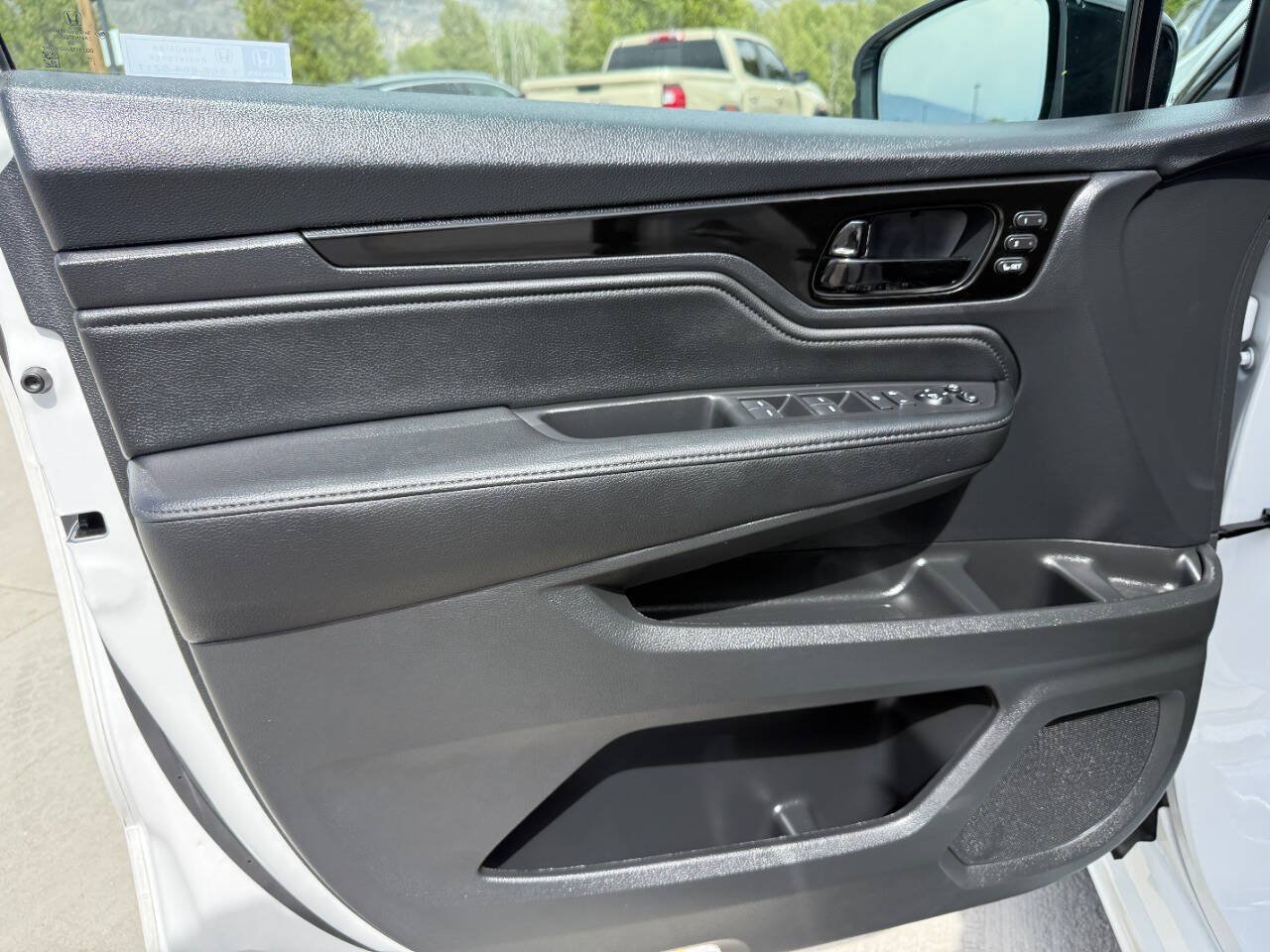 Used 2026 Honda Odyssey Elite image 34
