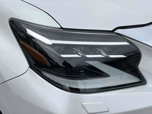 Used 2020 Lexus GX 460 Premium image 10