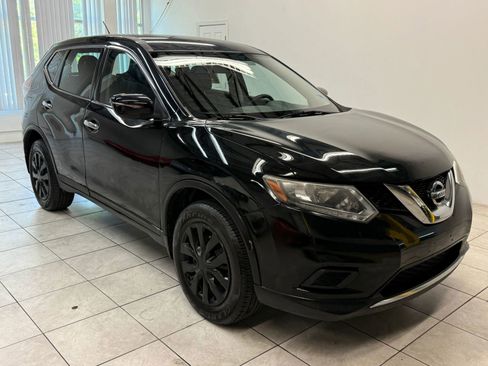 Used 2015 Nissan Rogue S AWD/4WD image 1