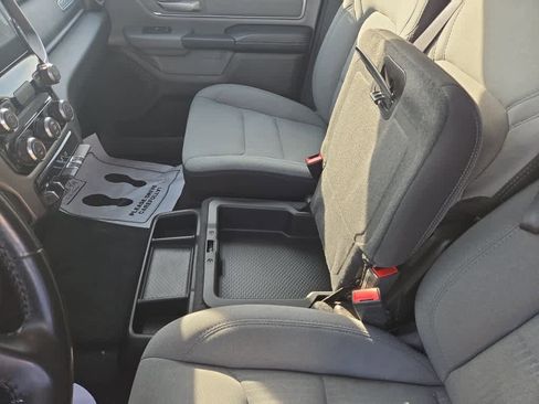 Used 2020 RAM 1500 Big Horn AWD/4WD image 32