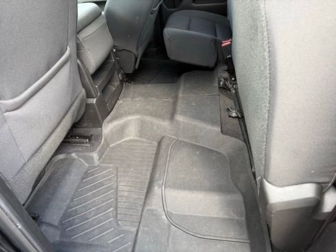 Used 2019 Chevrolet Silverado 1500 LT w/ All Star Edition image 15