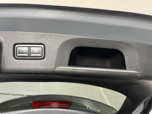 Used 2025 Kia Telluride S FWD image 14