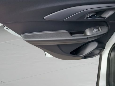 New 2026 Chevrolet TrailBlazer LT w/ Midnight Edition FWD image 15