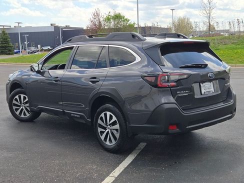 Used 2023 Subaru Outback Premium AWD/4WD image 13