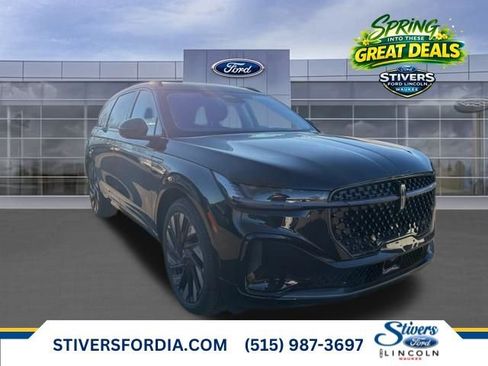 New 2026 Lincoln Nautilus Reserve w/ Jet Appearance Package AWD/4WD image 1