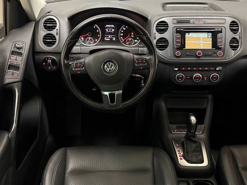 Used 2013 Volkswagen Tiguan SE FWD image 52