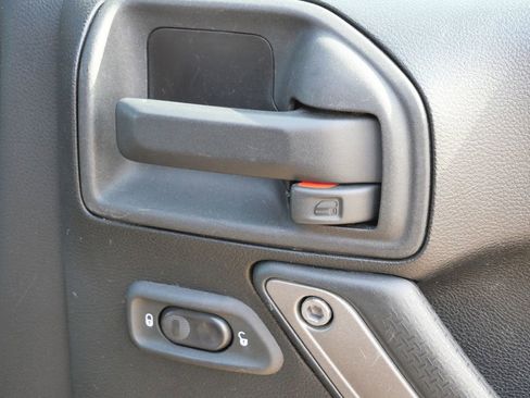 Used 2013 Jeep Wrangler Sport image 14