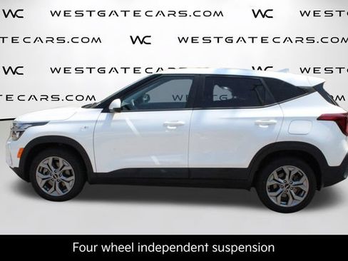 Certified 2024 Kia Seltos LX AWD/4WD image 5