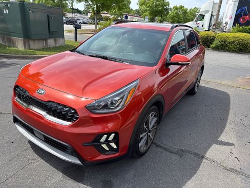 Used 2020 Kia Niro image 1