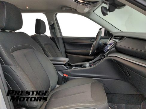 Used 2023 Jeep Grand Cherokee L Laredo w/ Luxury Tech Group I AWD/4WD image 26