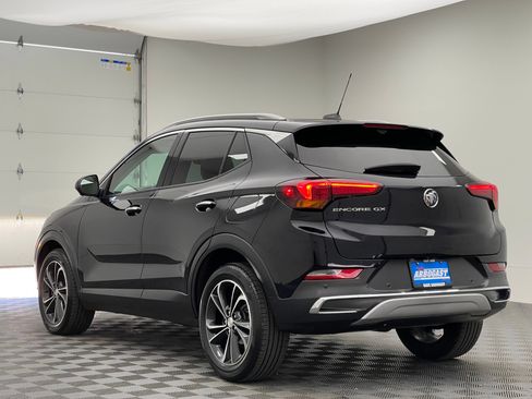 Used 2020 Buick Encore GX Essence w/ Advanced Technology Package FWD image 12