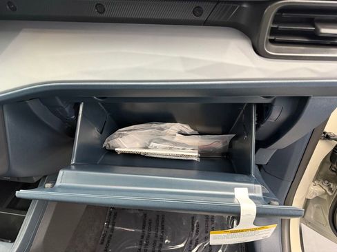 New 2025 Ford Maverick XLT w/ XLT Luxury Package image 49