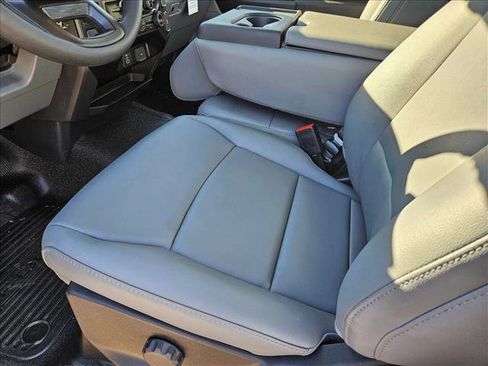 New 2026 Ford F250 XL w/ XL Chrome Package image 4