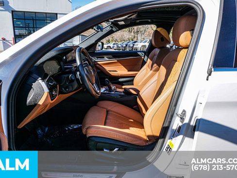 Used 2023 BMW 530i xDrive w/ Premium Package image 19