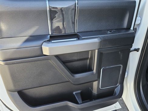 Used 2021 Ford F450 Platinum w/ FX4 Off-Road Package image 27