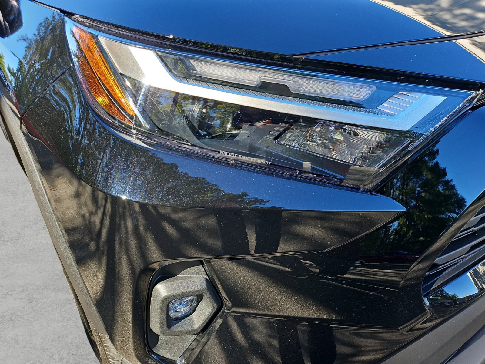Used 2025 Toyota RAV4 XLE Premium w/ Weather Package AWD/4WD image 39