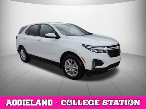 Used 2024 Chevrolet Equinox LT image 3