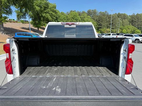 Used 2023 Chevrolet Silverado 1500 High Country w/ Technology Package AWD/4WD image 26