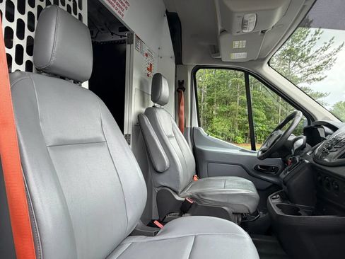 Used 2019 Ford Transit 150 148 Medium Roof RWD image 26