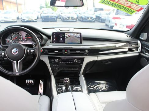 Used 2018 BMW X5 M AWD/4WD image 38