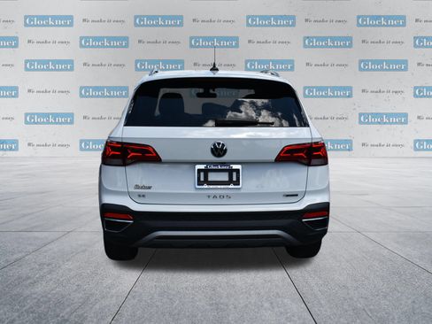 Used 2024 Volkswagen Taos SE AWD/4WD image 6
