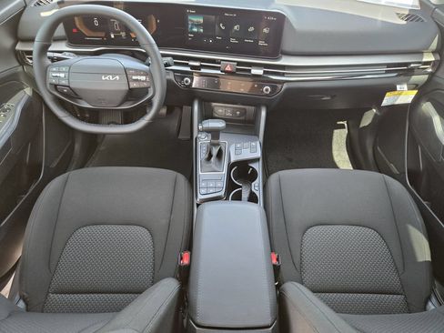 New 2026 Kia Sportage LX w/ LX Convenience Package FWD image 18