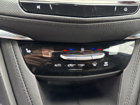 Used 2023 Cadillac XT5 Premium Luxury image 18