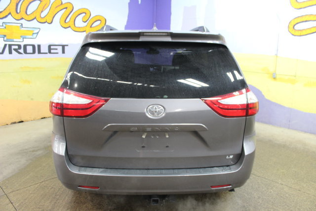 Used 2019 Toyota Sienna LE FWD image 7