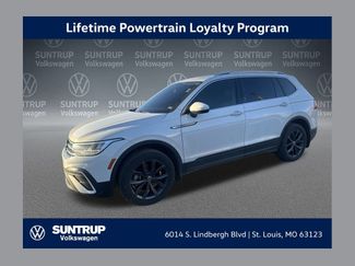 Used 2024 Volkswagen Tiguan SE w/ Panoramic Sunroof Package 360° Tour
