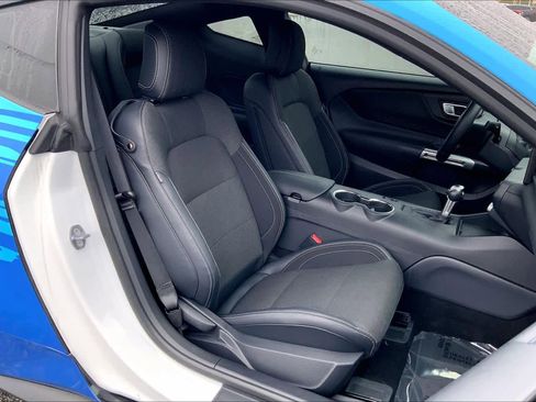 Used 2024 Ford Mustang Coupe image 8