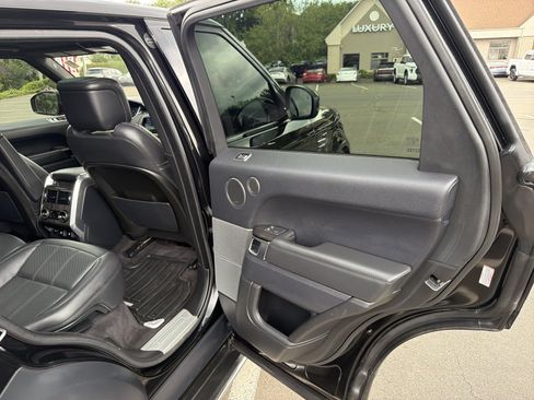 Used 2018 Land Rover Range Rover Sport HSE AWD/4WD image 34