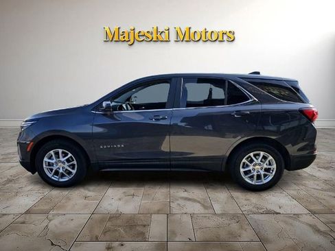 Used 2022 Chevrolet Equinox LT image 3