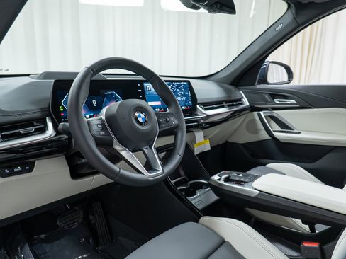 New 2026 BMW X1 xDrive28i w/ Technology Package image 12