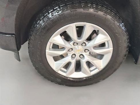 Certified 2023 Chevrolet Silverado 1500 Custom image 26