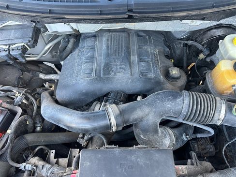 Used 2013 Ford F150 XLT w/ Luxury Equipment Group image 18