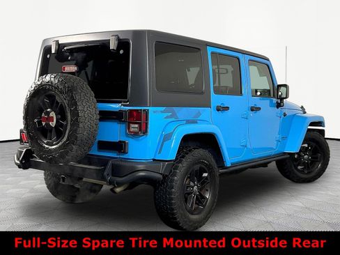 Used 2017 Jeep Wrangler Unlimited Sahara AWD/4WD image 6