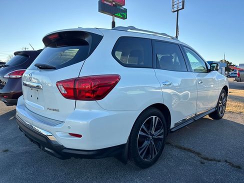 Used 2020 Nissan Pathfinder Platinum w/ Cargo Package image 4