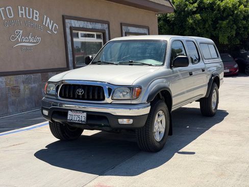 Used 2003 Toyota Tacoma PreRunner w/ Convenience Pkg RWD image 2