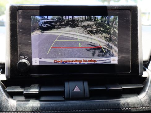 Used 2024 Toyota RAV4 LE FWD image 34