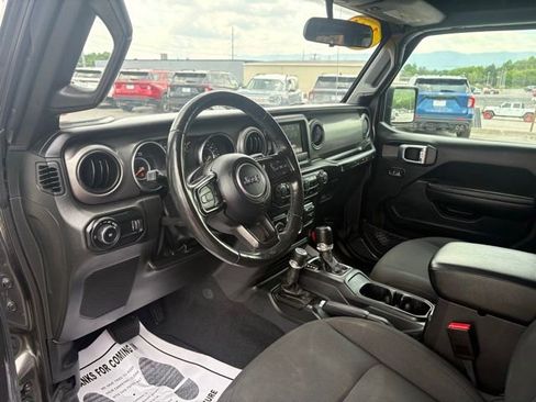 Used 2023 Jeep Wrangler Unlimited Sport AWD/4WD image 3