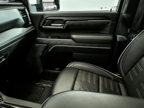 Used 2024 GMC Sierra 2500 AT4X AWD/4WD image 25