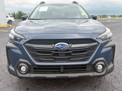 Used 2025 Subaru Outback Onyx Edition AWD/4WD image 2