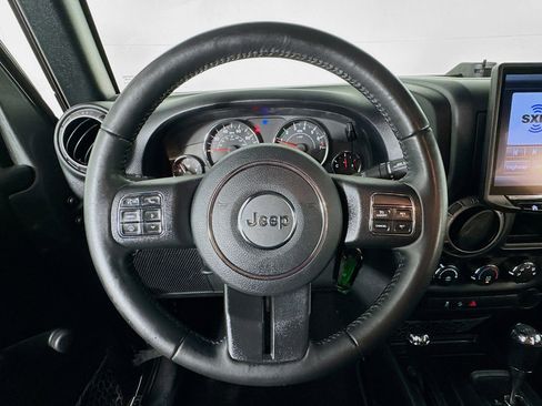 Used 2018 Jeep Wrangler Sport image 11