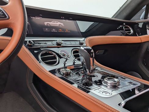 Certified 2022 Bentley Continental GT image 19
