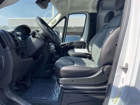 New 2026 RAM ProMaster 2500 w/ Convenience Group image 25
