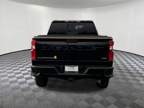 Used 2021 Chevrolet Silverado 2500 LTZ w/ Carhartt Edition image 5
