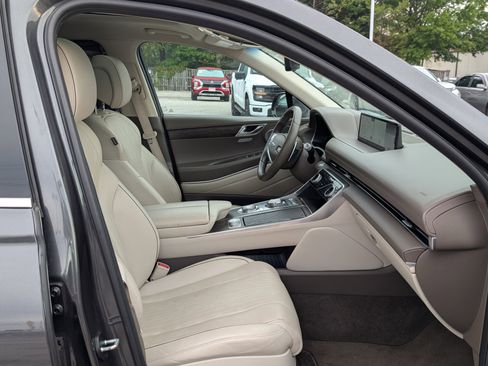 Used 2023 Genesis GV80 2.5T w/ Prestige Package image 9