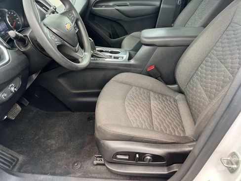 Used 2019 Chevrolet Equinox LT FWD image 16