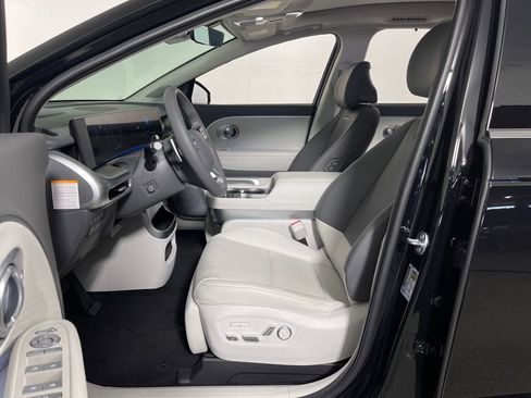 New 2026 Hyundai Ioniq 9 Limited image 12